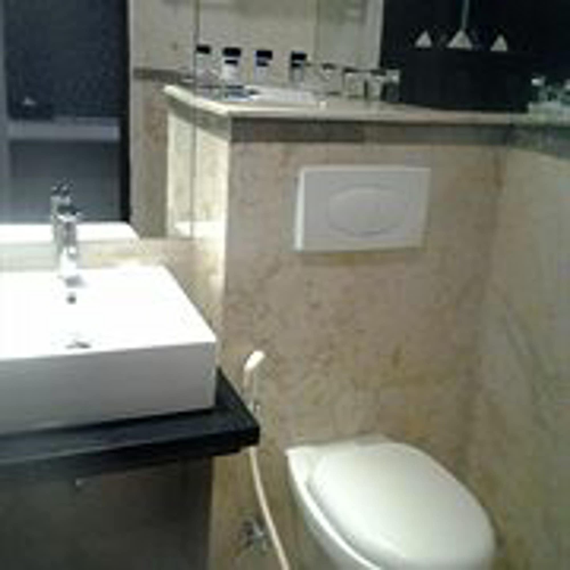 Hotel Gino Feruci Braga By Kagum