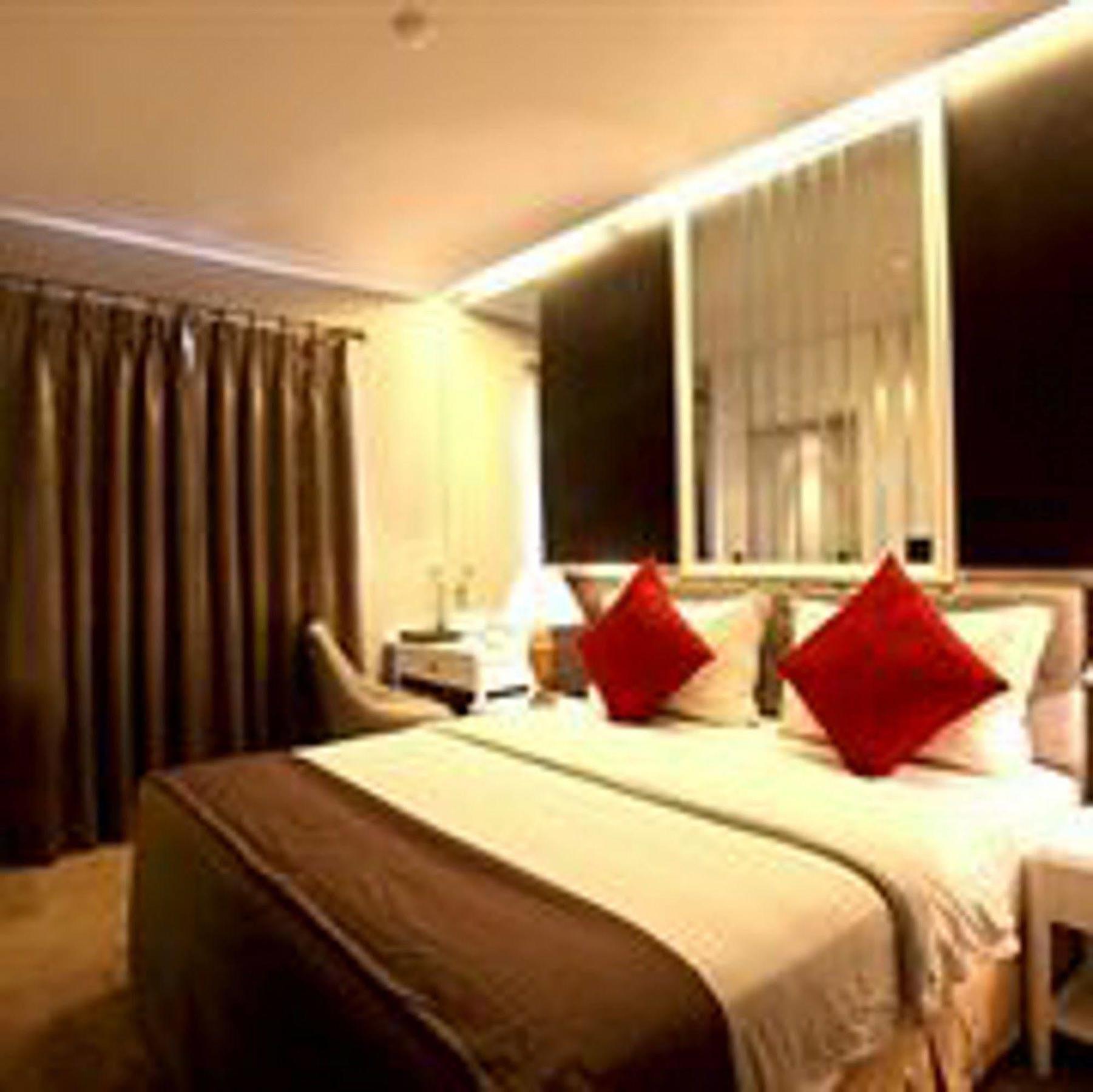 Gino Feruci Braga By Kagum Hotel 4*